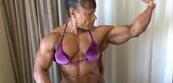  Muscular Women , Biceps